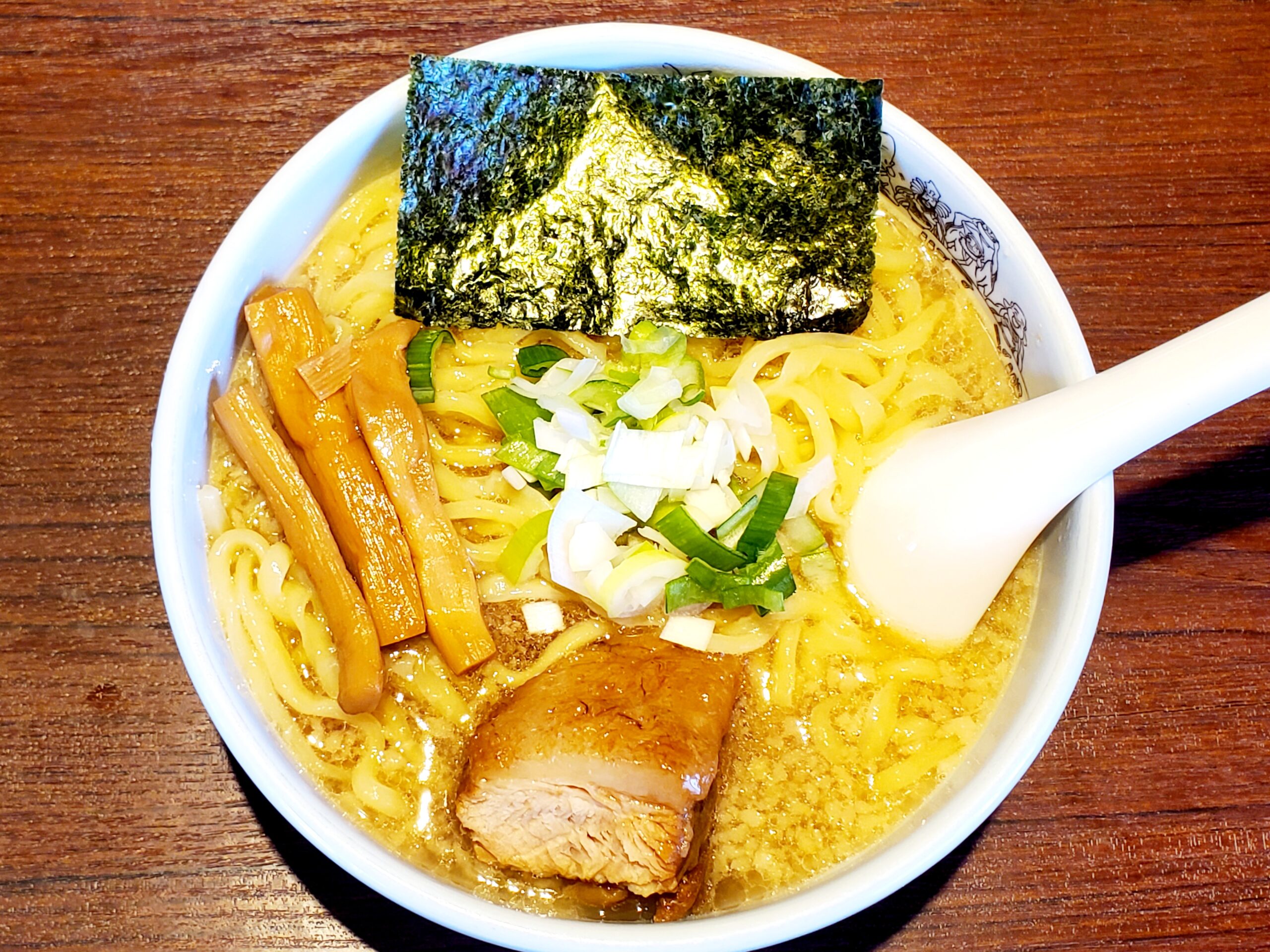 人気店なのに39年の歴史に幕!閉店した店主のご子息が作る新たなら~麺
